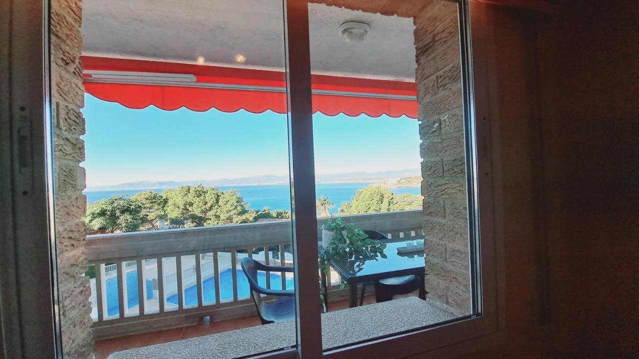 Apartamentos Cye 009 Punta Del Cavall 살루 외부 사진