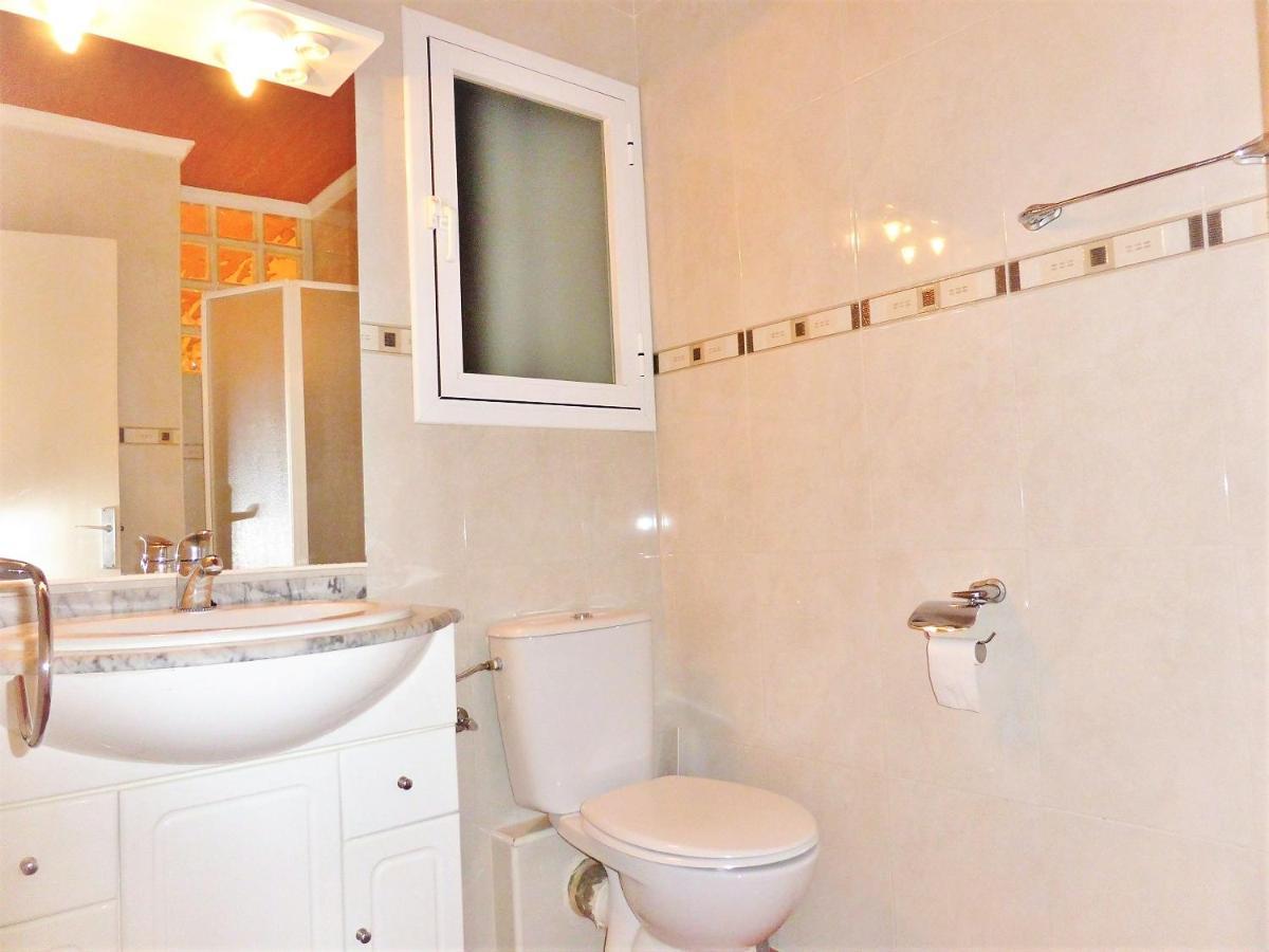 Apartamentos Cye 009 Punta Del Cavall 살루 외부 사진
